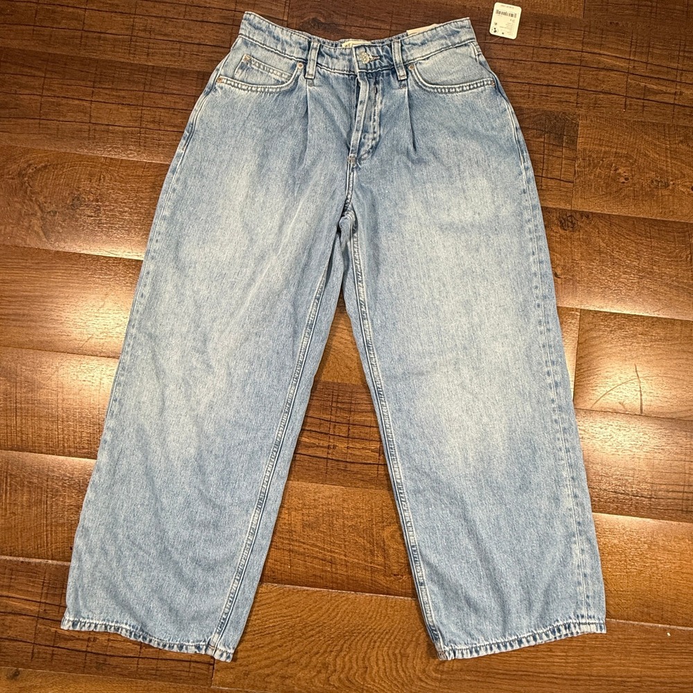 NWT We The Free People Guessing Game Jeans 25 S Light Blue Pleated Wide Leg